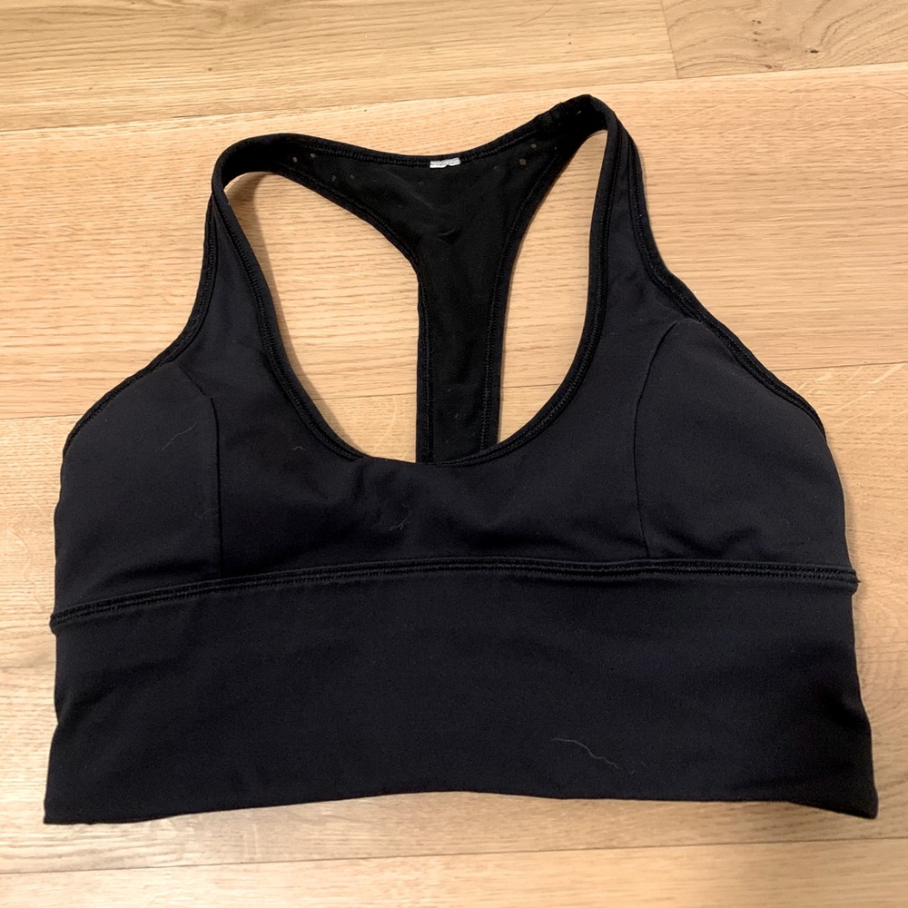 Lululemon size 4 sports bra